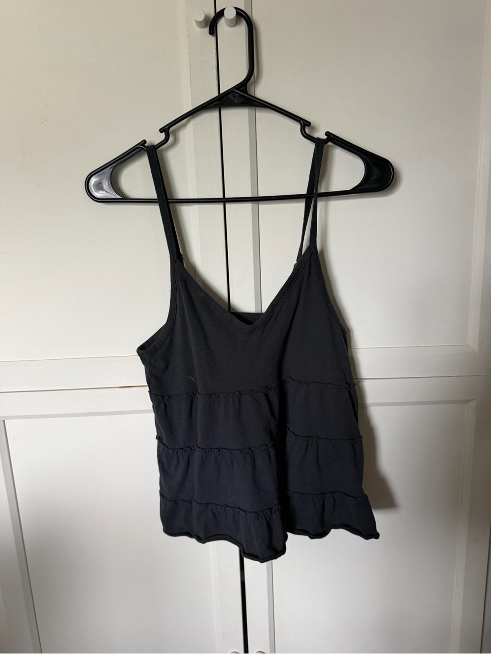 American Eagle Outfitters Grey Tiered V-Neck Tank Top